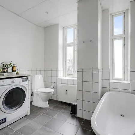 Attraktiv Pa Osterbro Appartement *