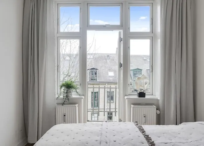 Attraktiv Pa Osterbro Copenhagen