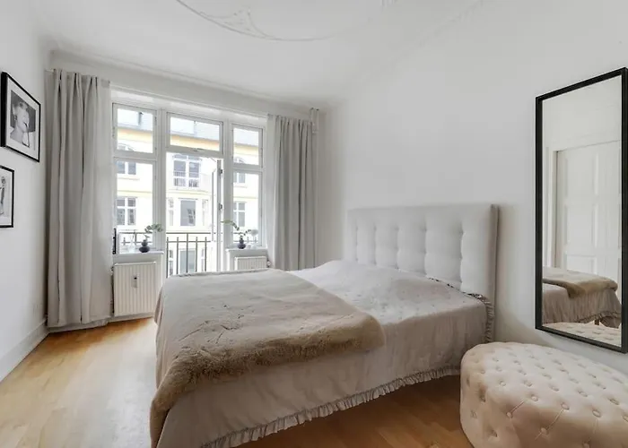 Attraktiv Pa Osterbro Lägenhet *